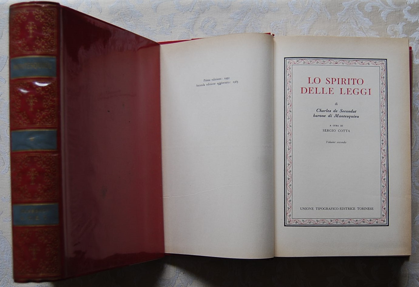 Montesquieu LO SPIRITO DELLE LEGGI. - Copertina